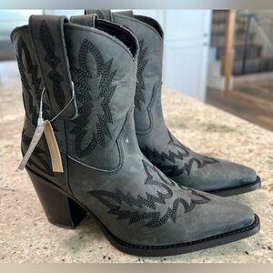Chandler X Toe Western Women’s Cowboy Boots “NEW”
